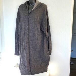 Vince Camuto Long hoodie in Heather grey